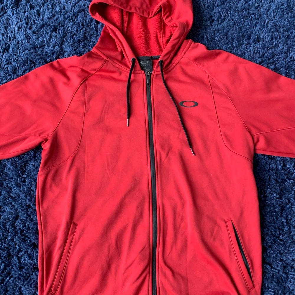 Men’s Oakley Full Zip Hoodie- size Large, Red